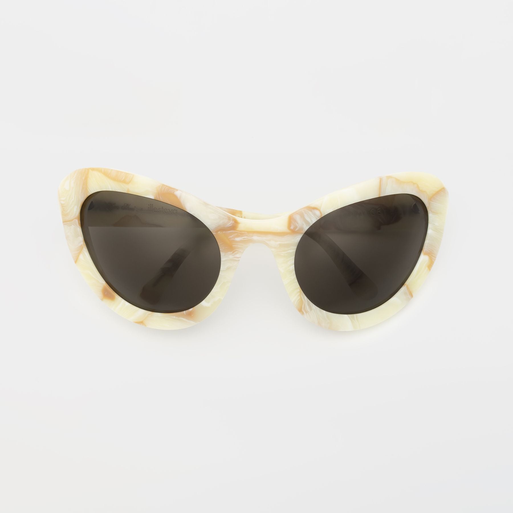 Kim Shui x illesteva